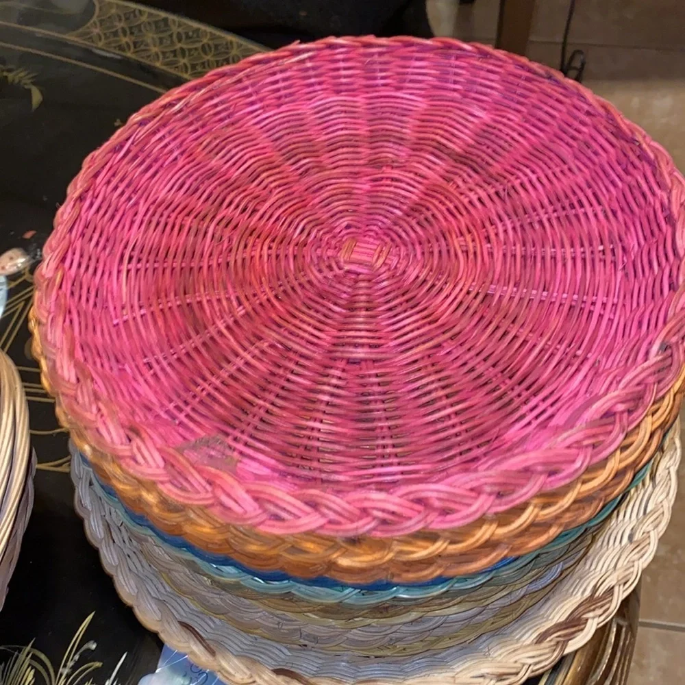 16 Vintage bamboo Woven PAPER PLATE HOLDERS multiple color + 4 oval bowls
